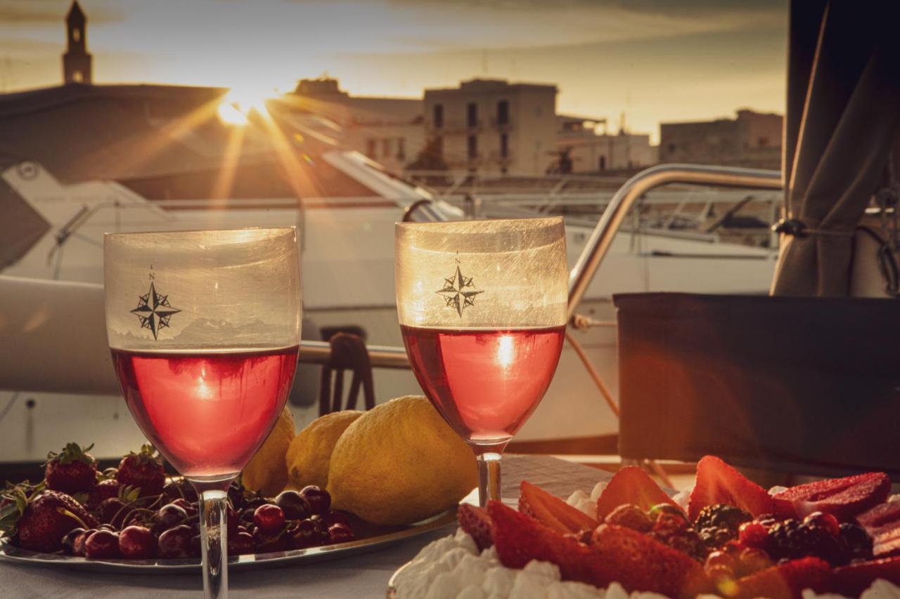 "Ultima" Love Boat Bari Exterior foto