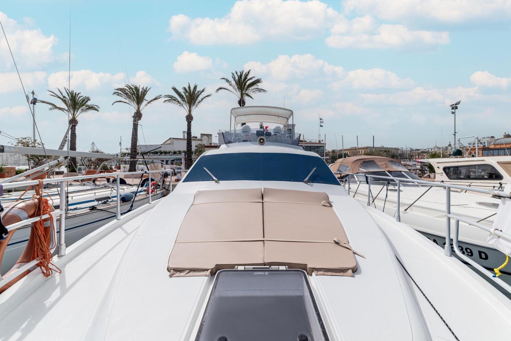 "Ultima" Love Boat Bari Exterior foto
